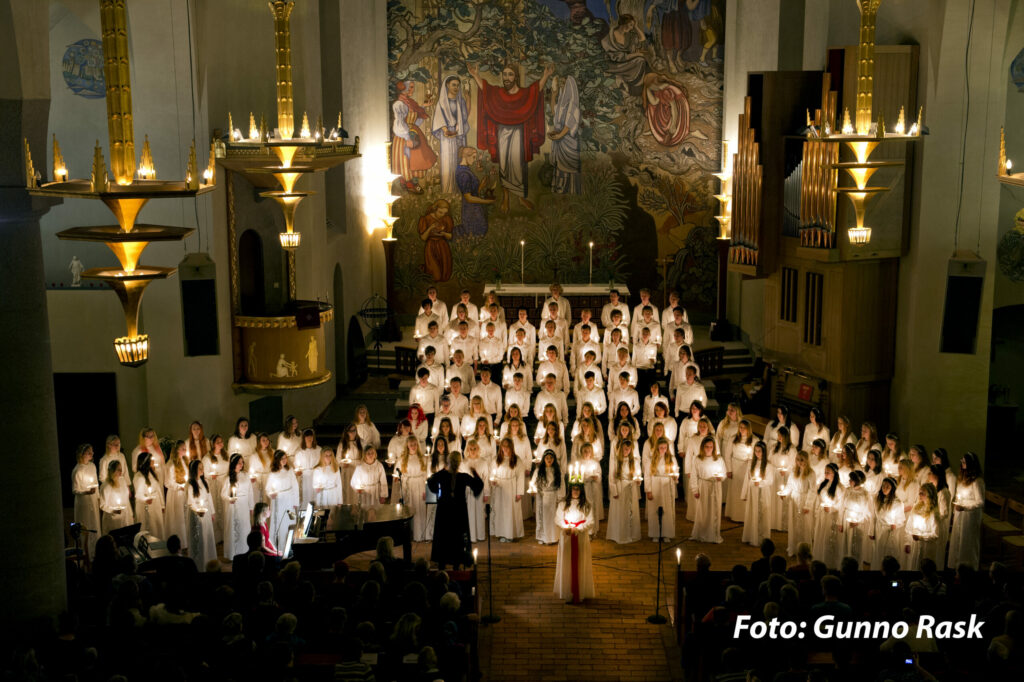 Fira Lucia med Jämtlands Gymnasiums musikesteter!